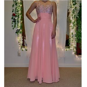 Pink lace up back, chiffon prom dress💕